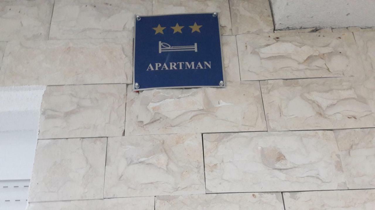 Apartman Pampas โอซีเยก ภายนอก รูปภาพ