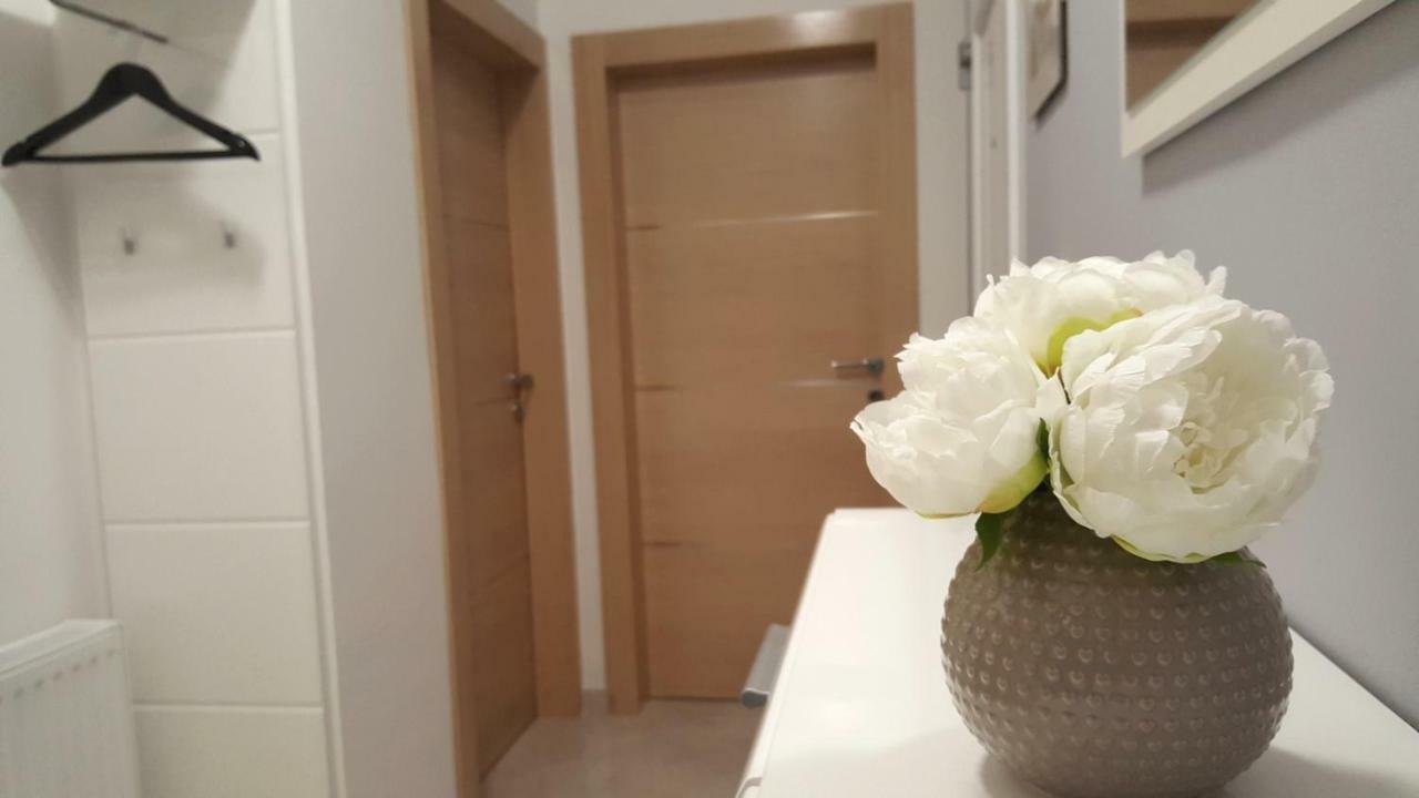 Apartman Pampas โอซีเยก ภายนอก รูปภาพ