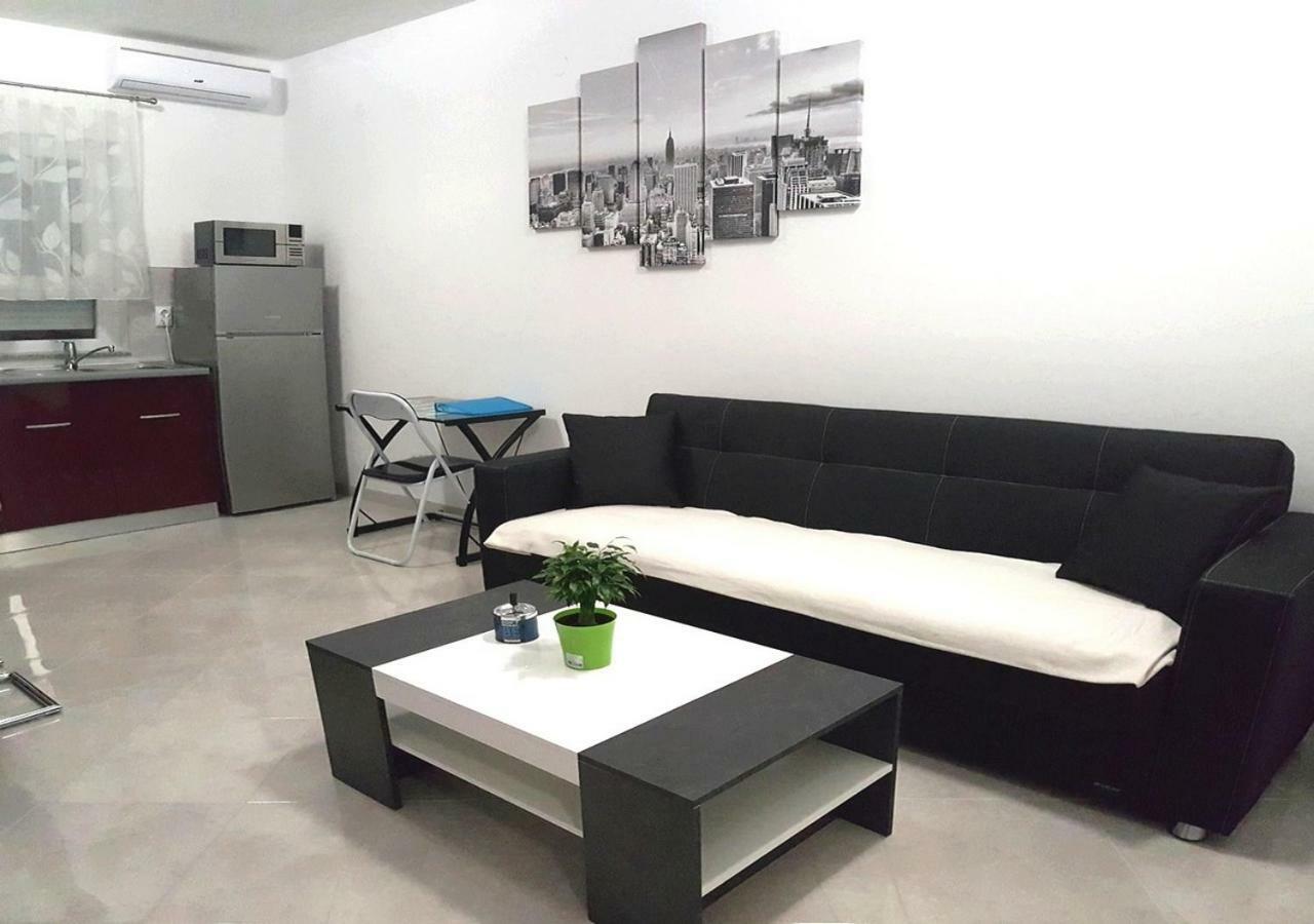 Apartman Pampas โอซีเยก ภายนอก รูปภาพ