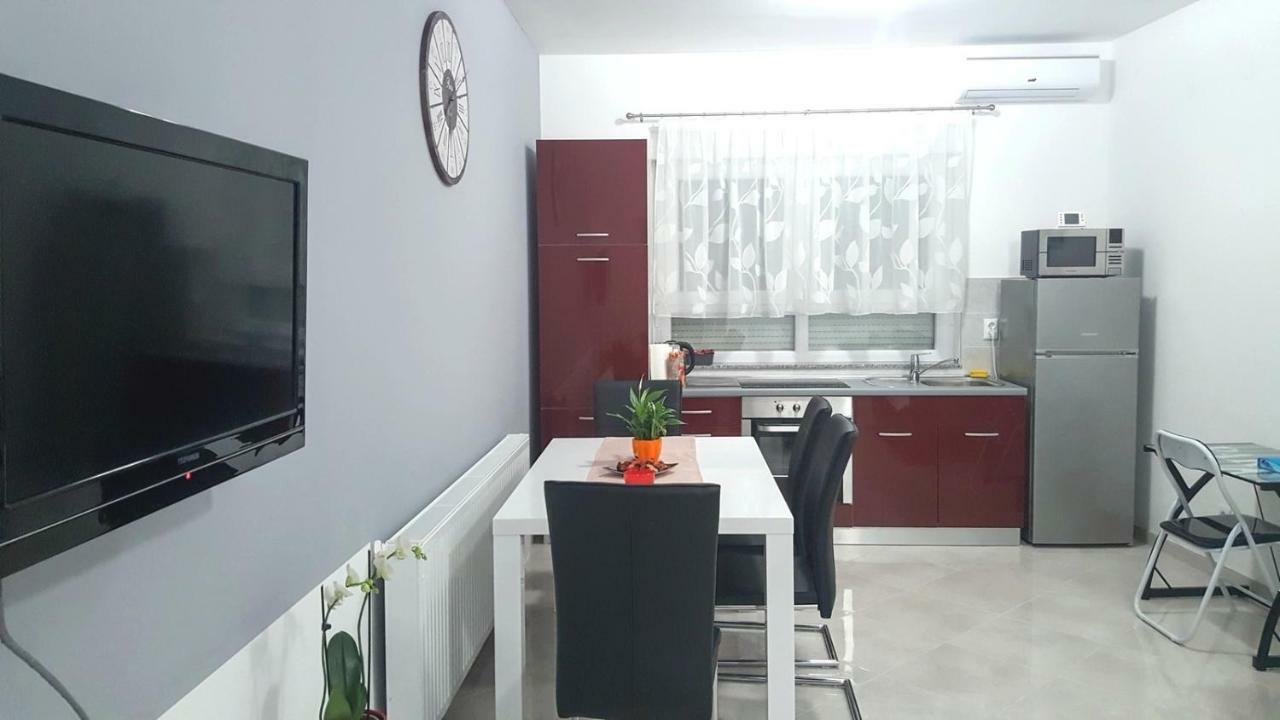 Apartman Pampas โอซีเยก ภายนอก รูปภาพ